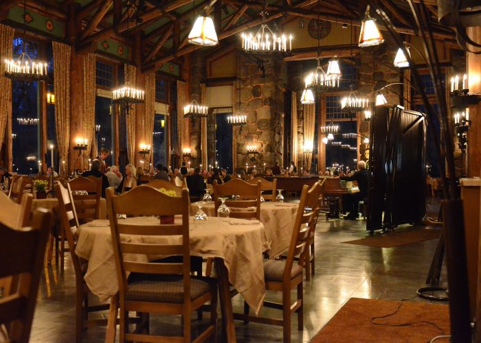 restaurant-237060_1920